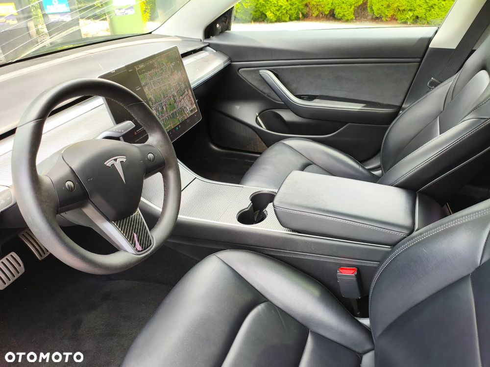 Tesla Model 3 - 18