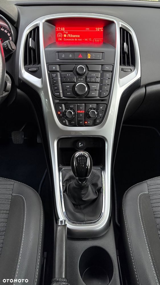 Opel Astra 1.6 Exklusiv - 30