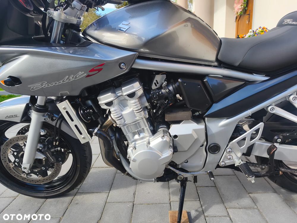 Suzuki Bandit - 17