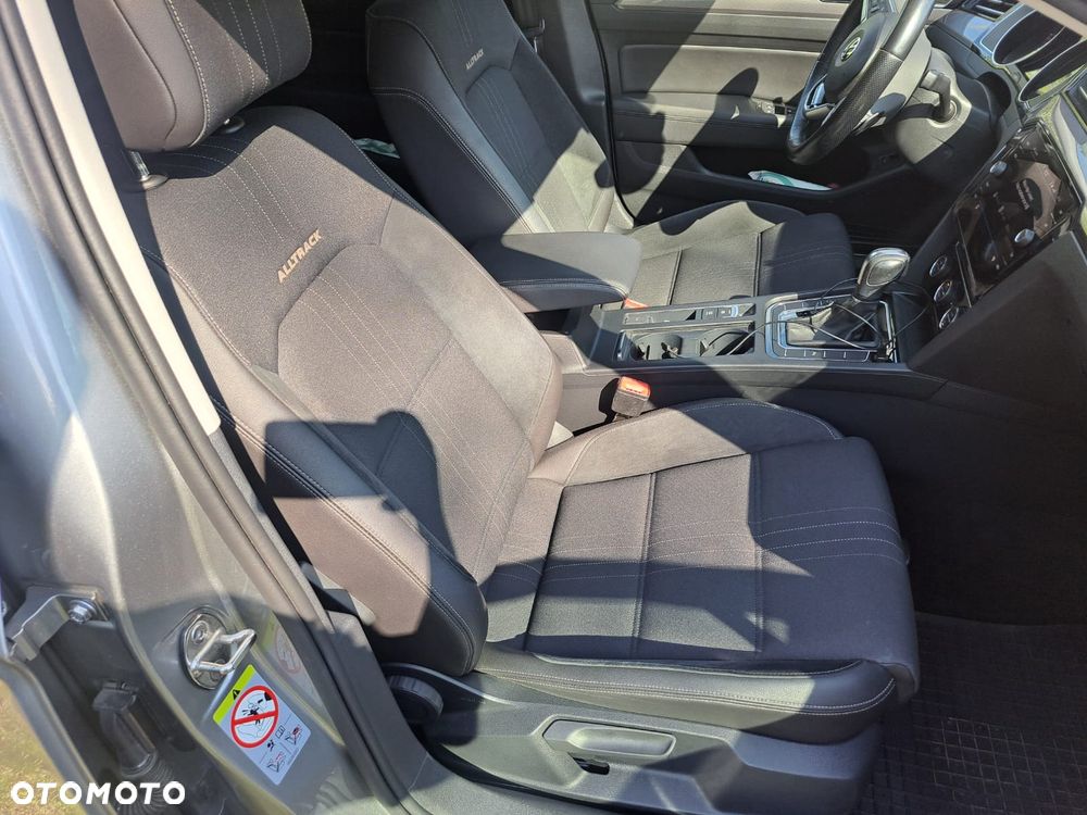 Volkswagen Passat Alltrack - 19