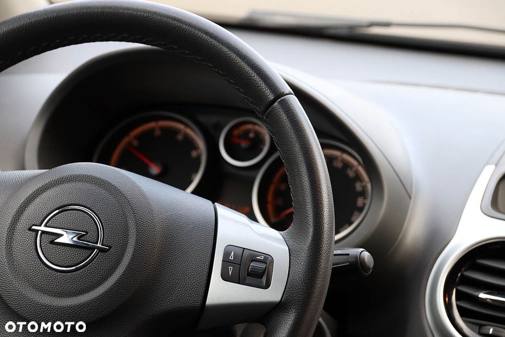 Opel Corsa 1.3 CDTI DPF Satellite - 29