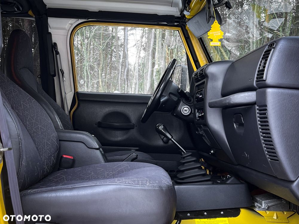 Jeep Wrangler - 30