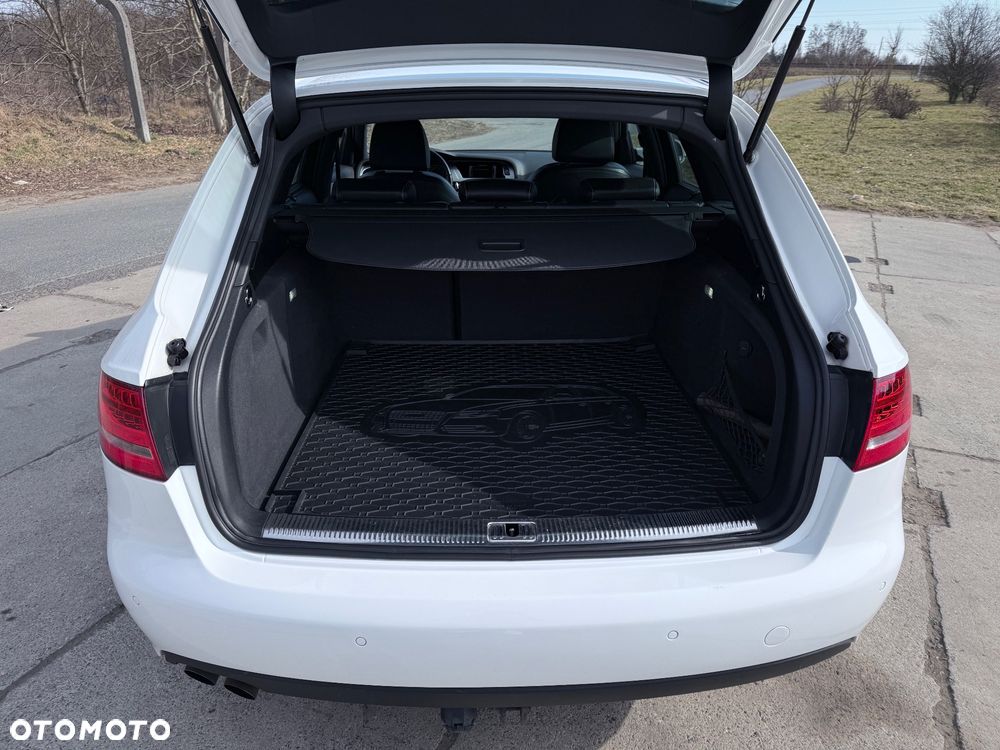 Audi A4 Avant 2.0 TDI DPF multitronic Ambiente - 10
