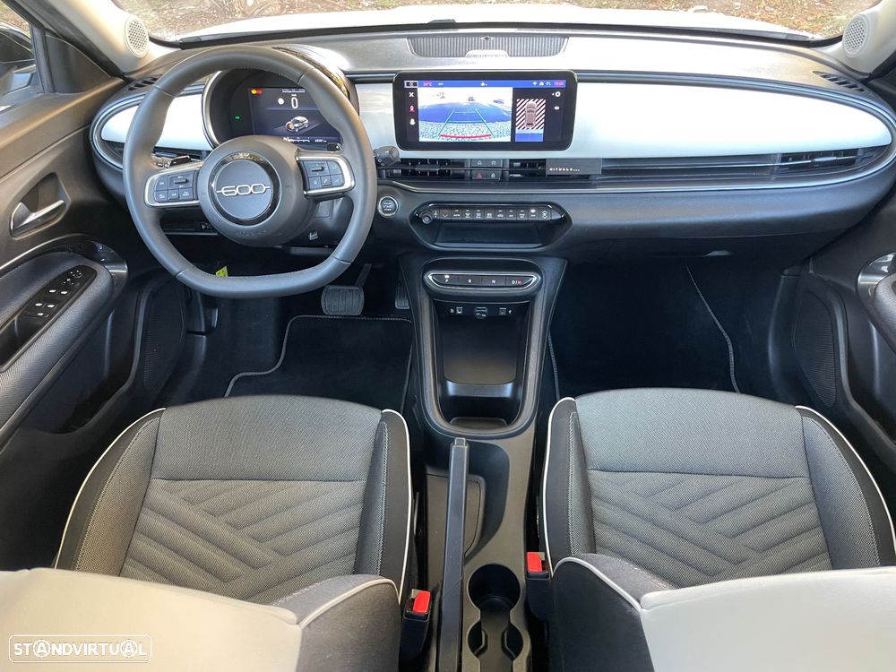 Fiat 600 1.2 Hybrid - 12
