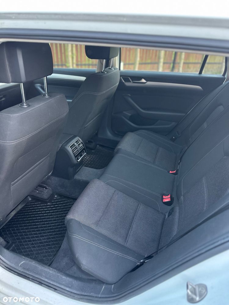 Volkswagen Passat 1.8 TSI BMT Comfortline - 9