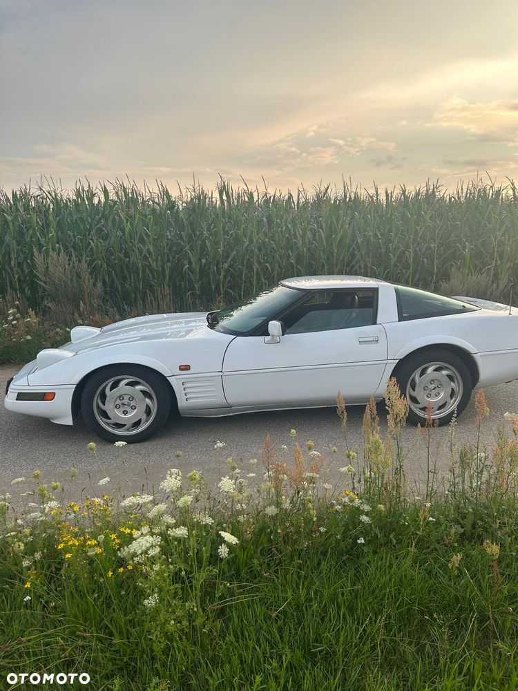 Chevrolet Corvette - 7