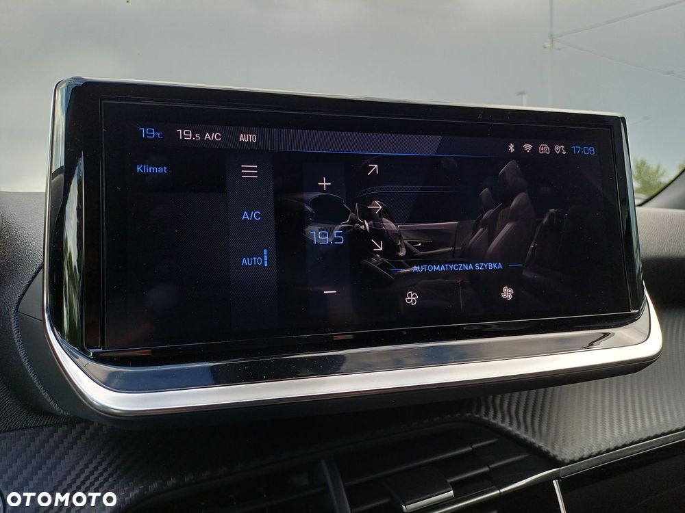 Peugeot 2008 PureTech 100 Allure S&S BVM6 - 23