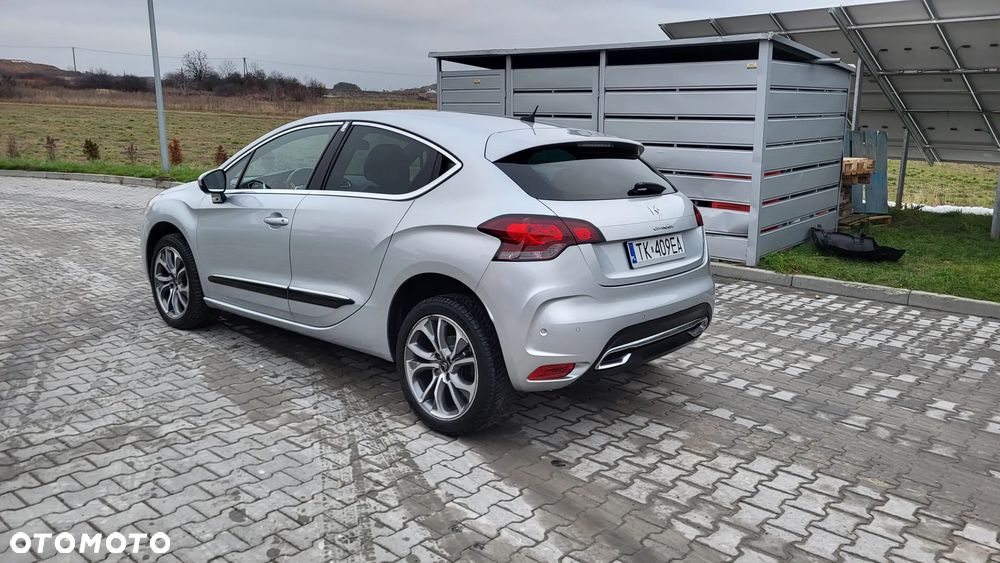 Citroën DS4 HDi 165 Urban Show - 11