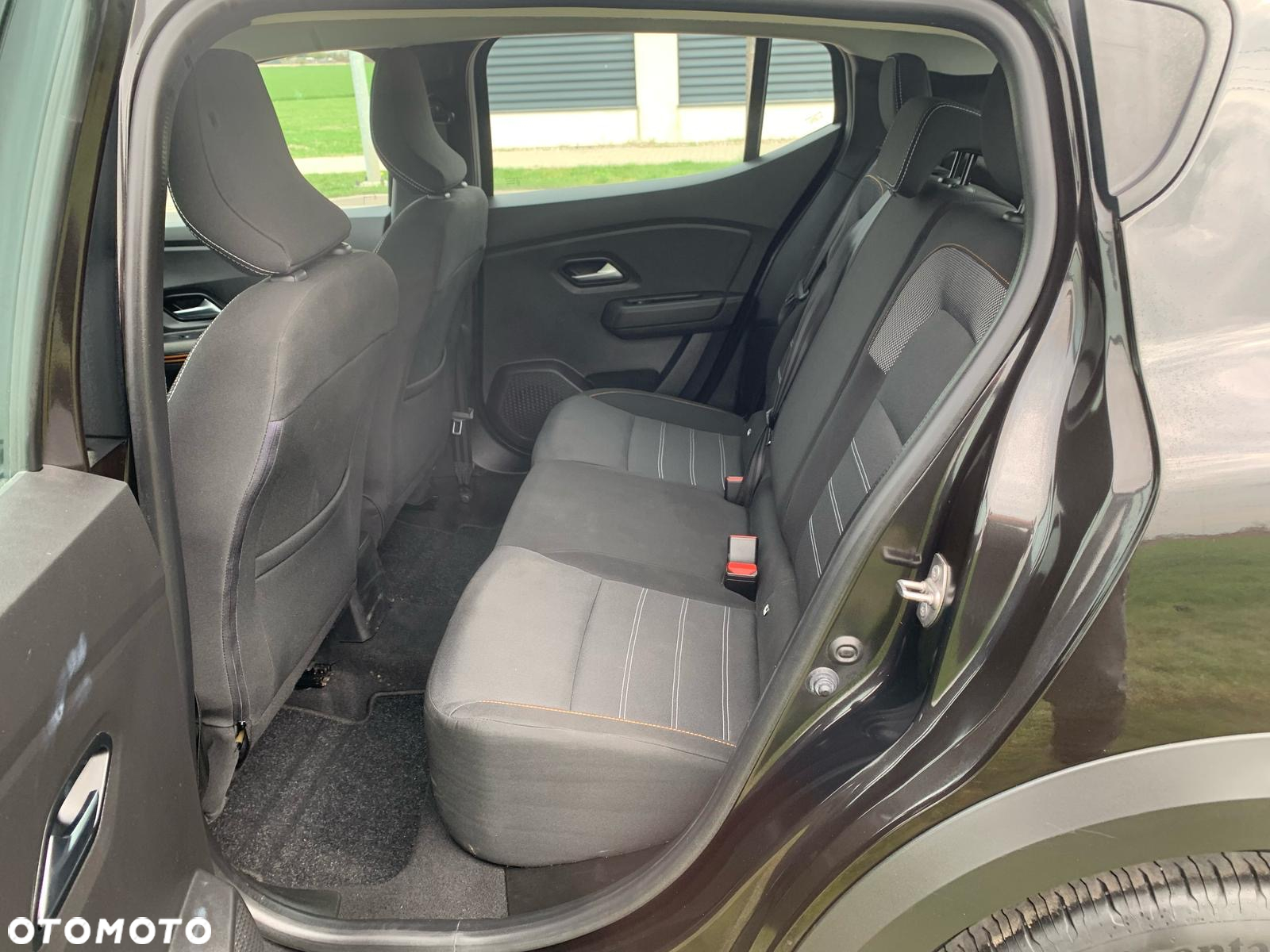Dacia Sandero Stepway TCe 90 Essential - 28