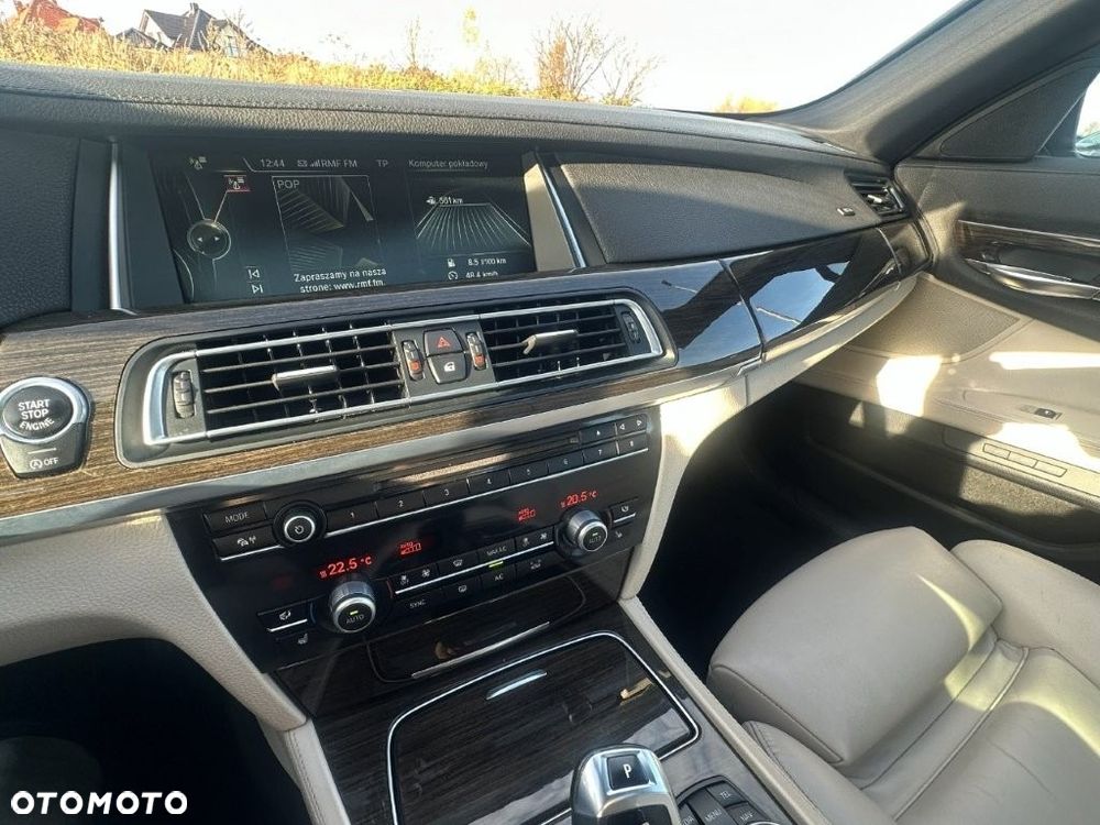 BMW Seria 7 730d xDrive - 13