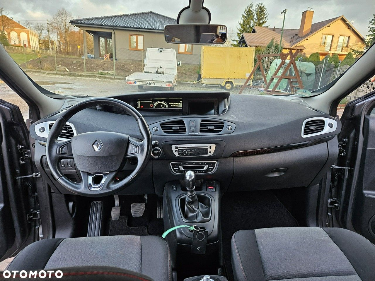 Renault Grand Scenic - 12