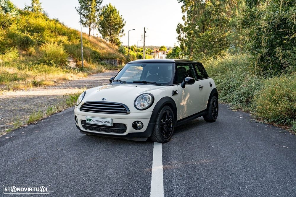 MINI 3 Portas Cooper D - 1