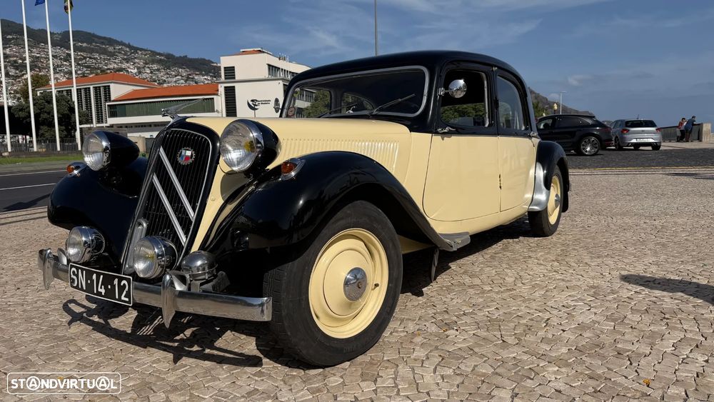 Citroën Traction Avant - 1
