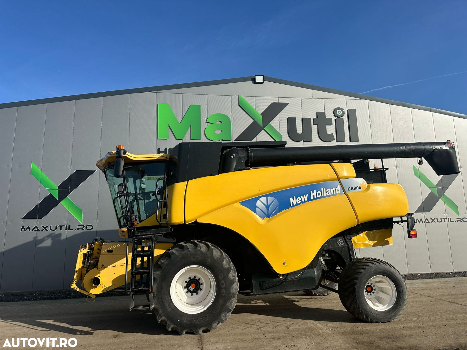 New Holland CR9060 Combina Agricola - 3