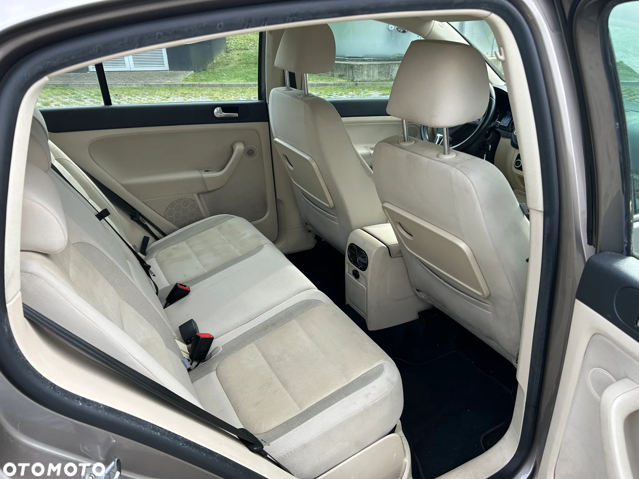 Volkswagen Golf Plus 1.4 TSI Highline DSG - 16