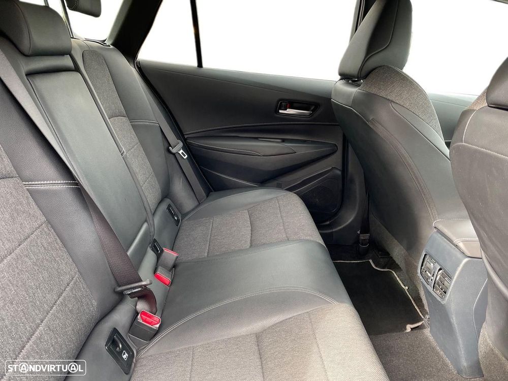 Toyota Corolla Touring Sports - 7
