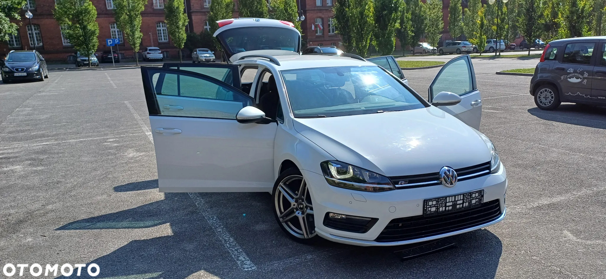 Volkswagen Golf - 14