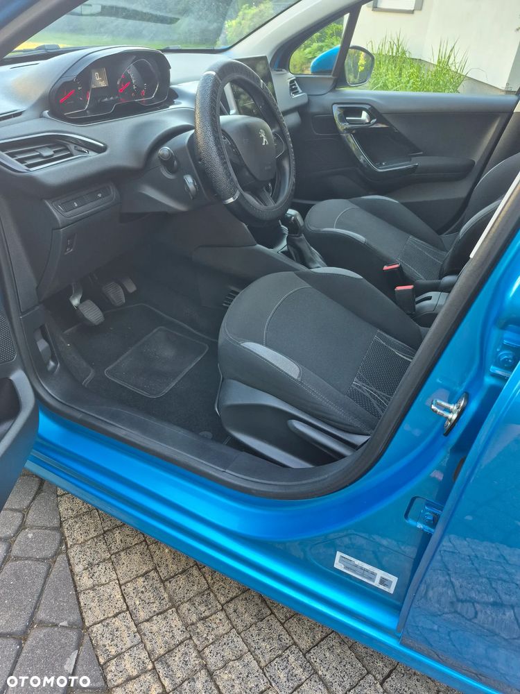 Peugeot 208 95 VTI Active - 23