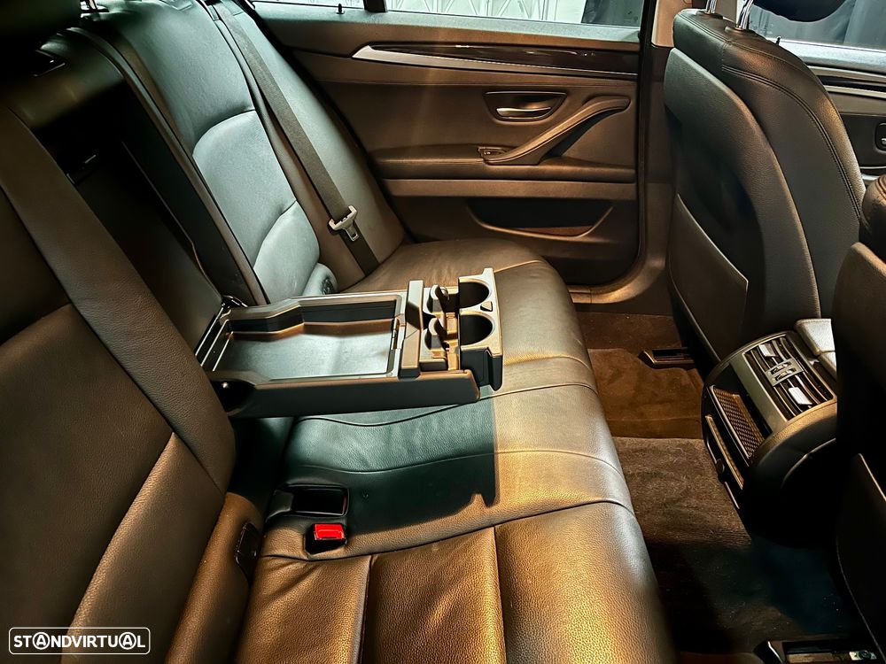 BMW 520 d Auto - 17