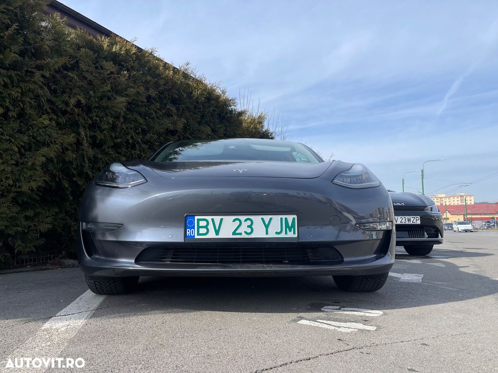 Tesla Model 3 Langstreckenbatterie Allradantrieb Dual Motor - 7