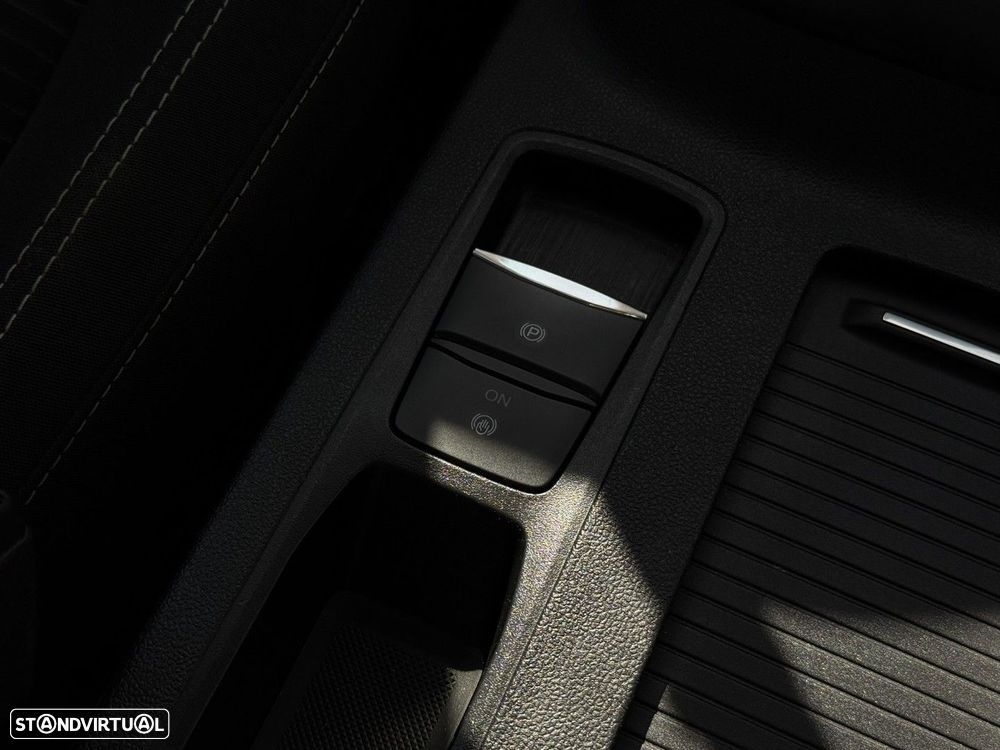 Ford Kuga 1.5 TDCi EcoBlue Titanium - 15