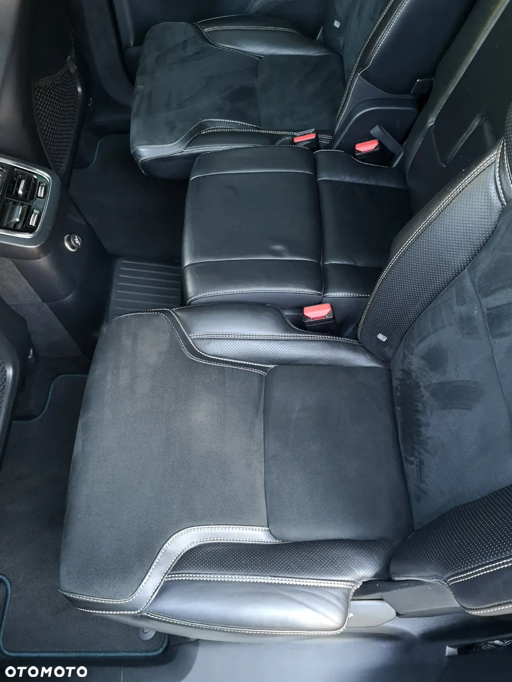 Volvo XC 90 B6 B AWD R-Design 7os - 28