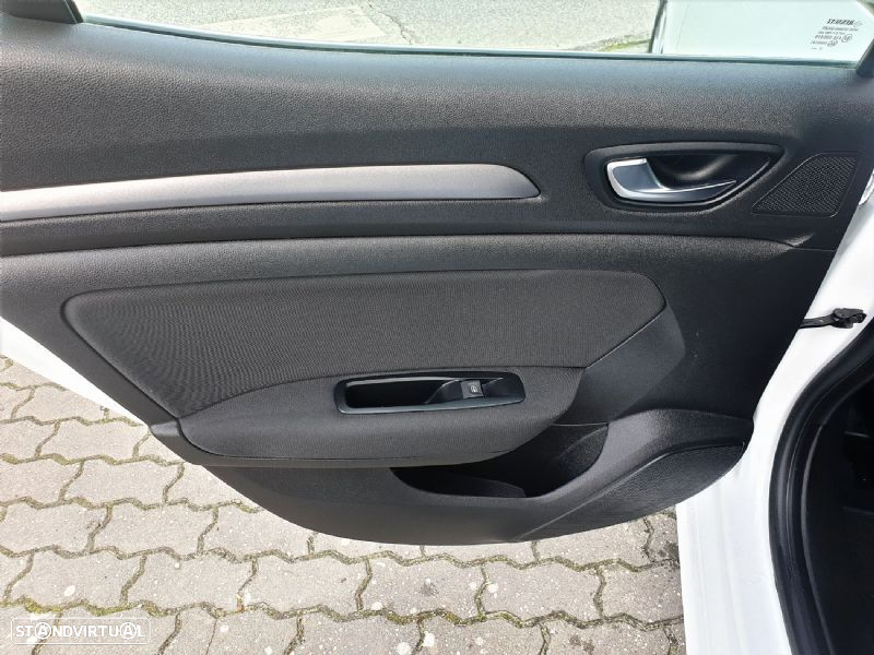 Renault Mégane 1.5 Blue dCi Limited J17 - 43
