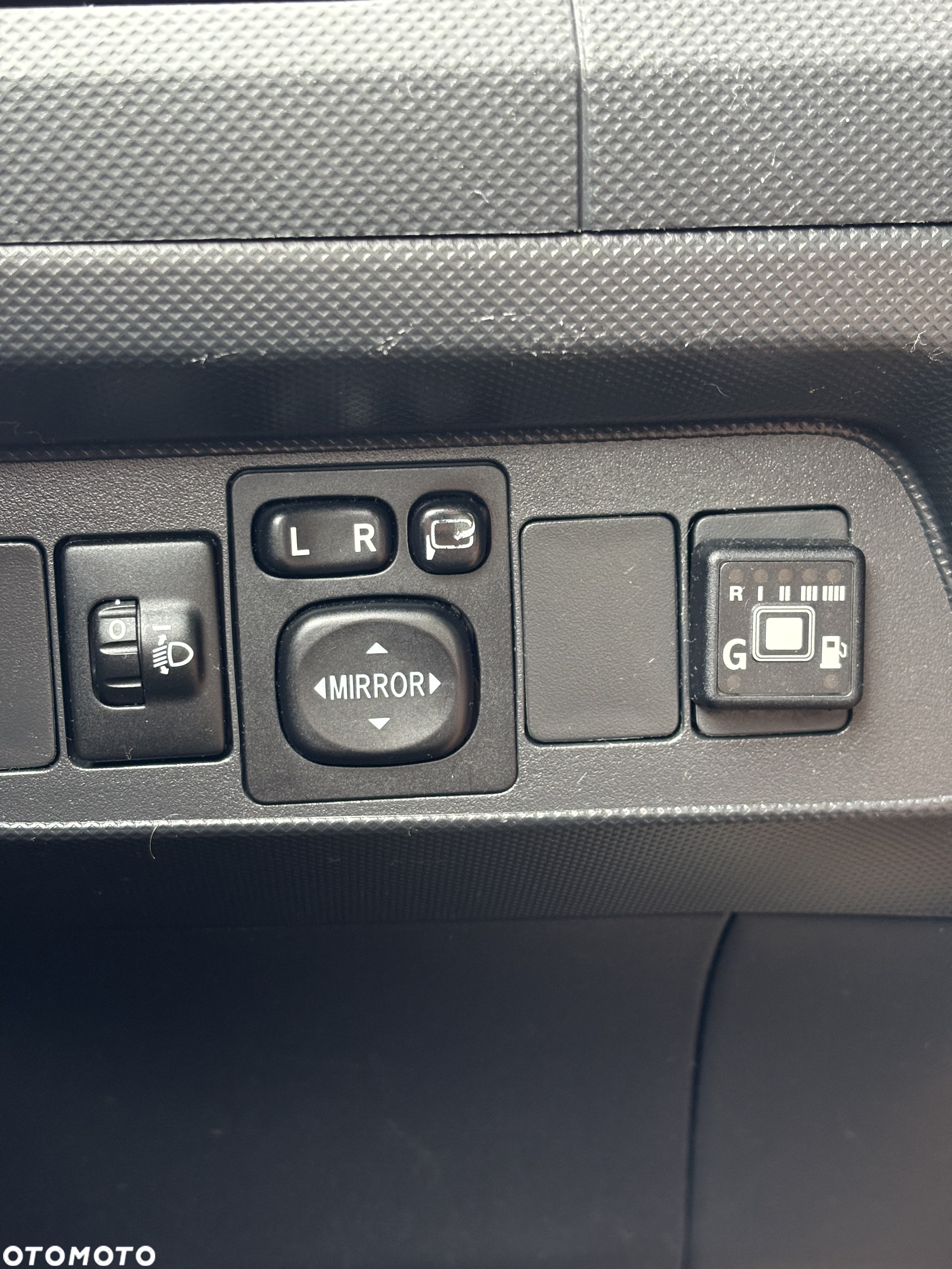 Toyota Auris 1.8 HSD Luna - 8