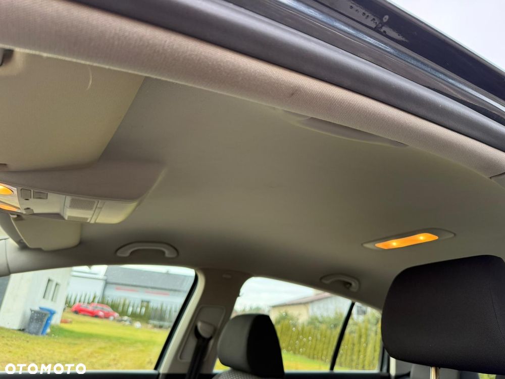 Volkswagen Golf Plus 2.0 TDI DPF Trendline - 34