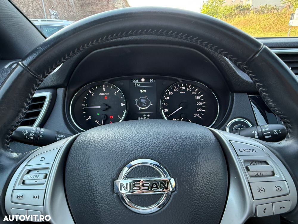 Nissan Qashqai 1.6 DCI ALL-MODE 4x4i TEKNA+ - 32