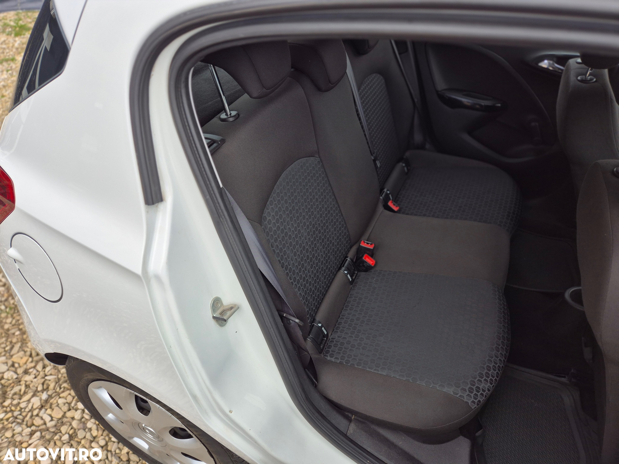 Opel Corsa 1.3 CDTI EcoFlex Start/Stop Essentia - 16