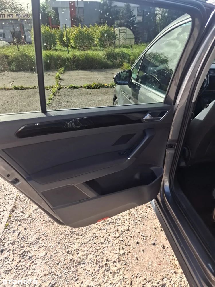 Volkswagen Touran 2.0 TDI BMT Highline DSG - 13