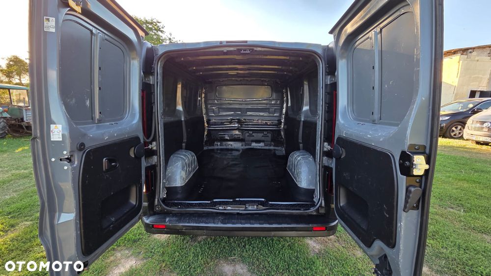 Renault Trafic - 14