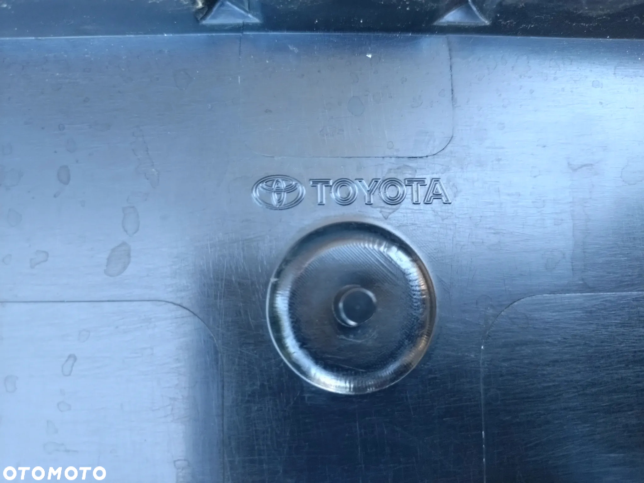TOYOTA COROLLA E21 LIFT 23- 53112-02E20 / 30 KRATKA GÓRNA W ZDERZAK PRZÓD! ORYGINAŁ! - 17