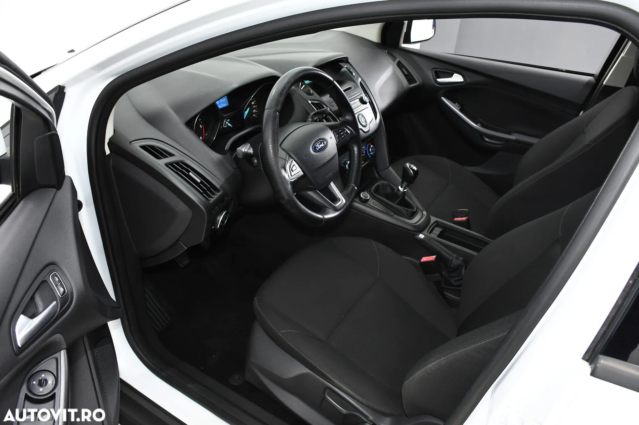 Ford Focus 1.5 EcoBlue Connected - 11