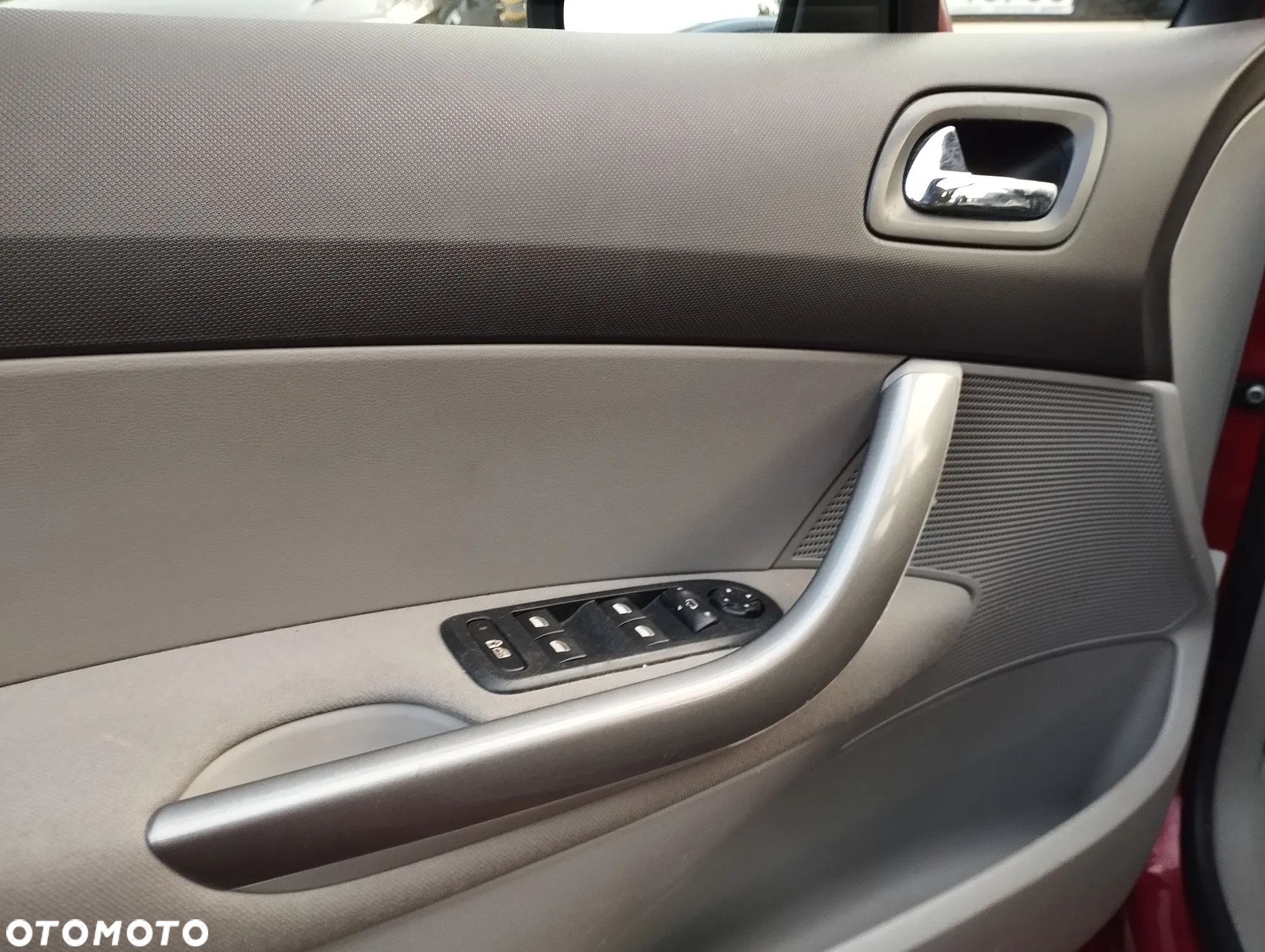 Peugeot 308 1.6 Premium Plus - 20