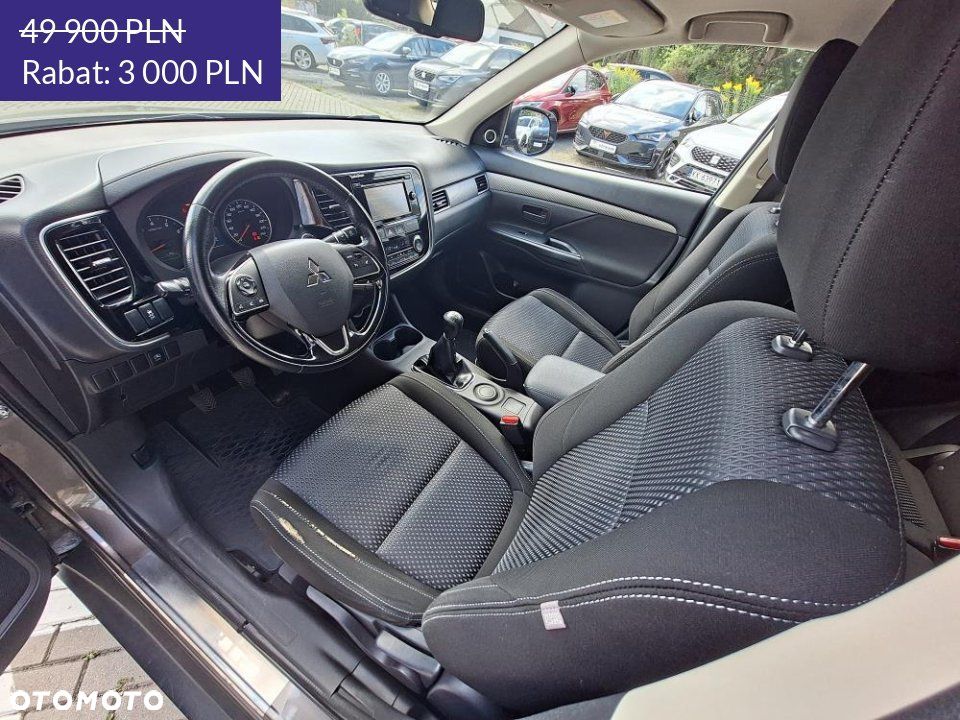 Mitsubishi Outlander - 11