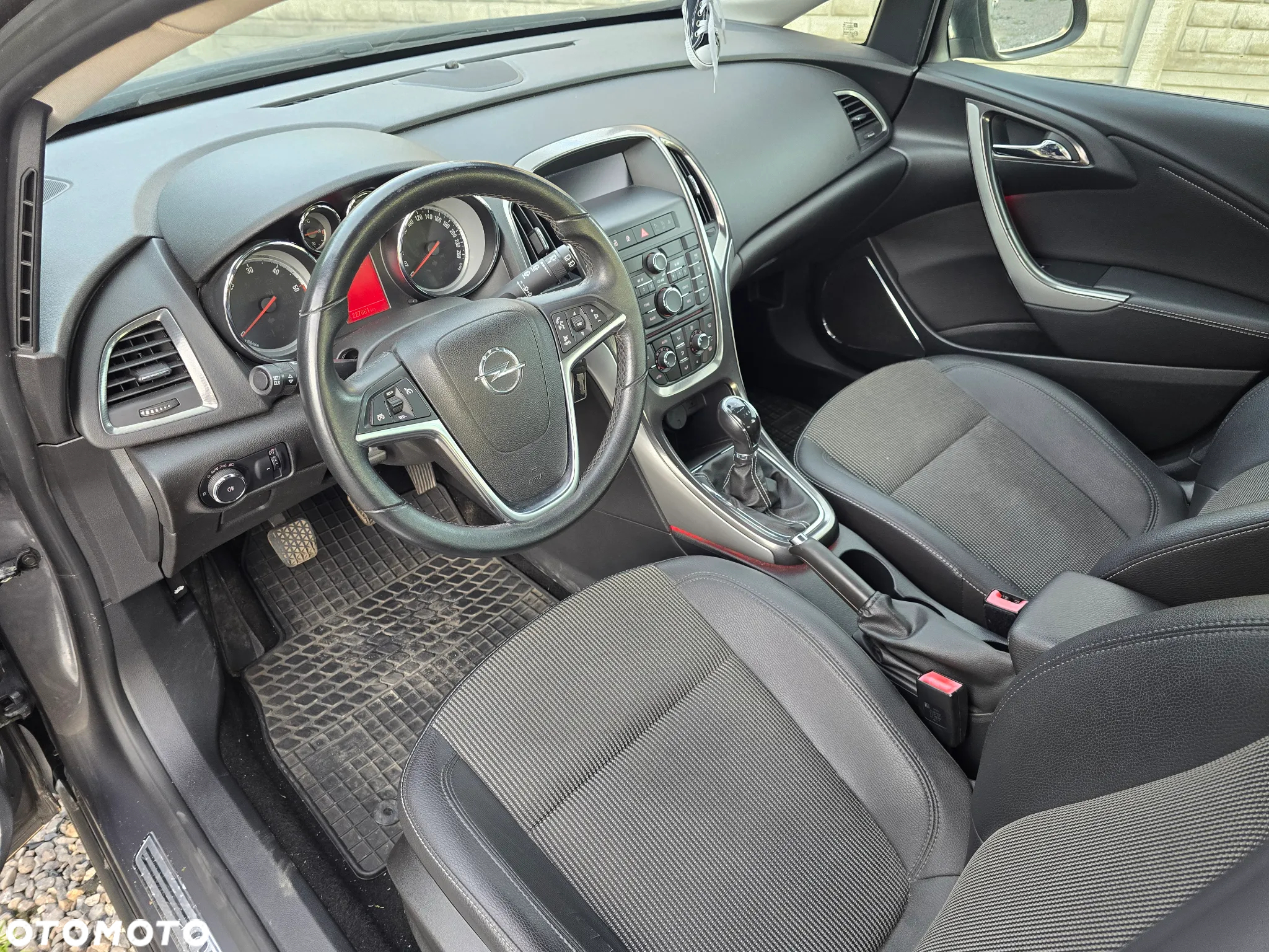 Opel Astra IV 1.7 CDTI Cosmo - 10