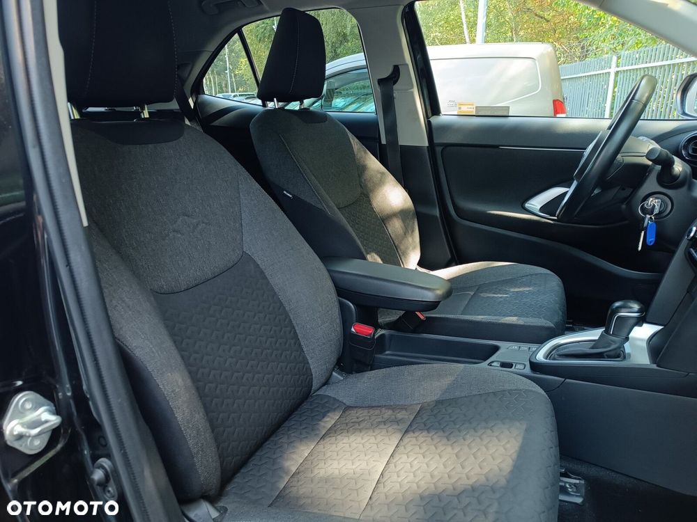 Toyota Yaris Cross Hybrid 1.5 Comfort - 24