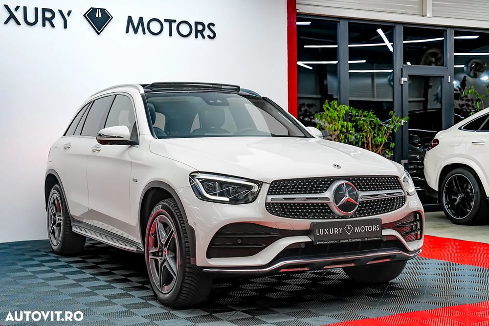 Mercedes-Benz GLC 300 e 4Matic 9G-TRONIC AMG Line Plus - 13