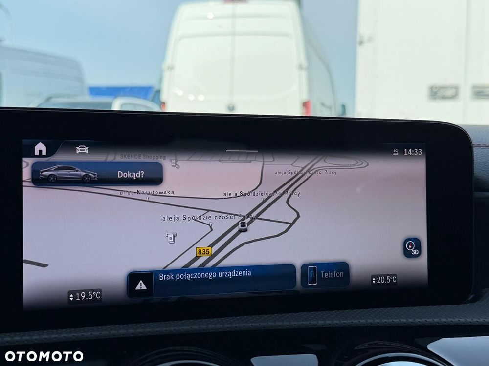 Mercedes-Benz CLA - 32