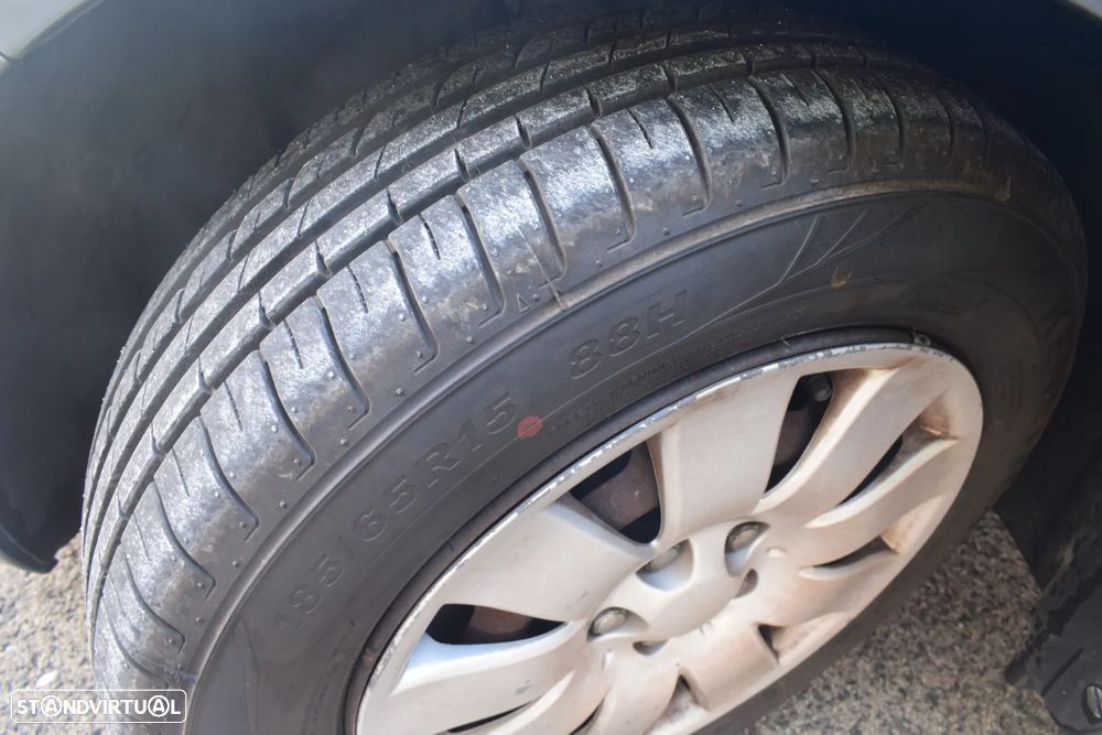 Peugeot 207 1.4 16V Open - 11