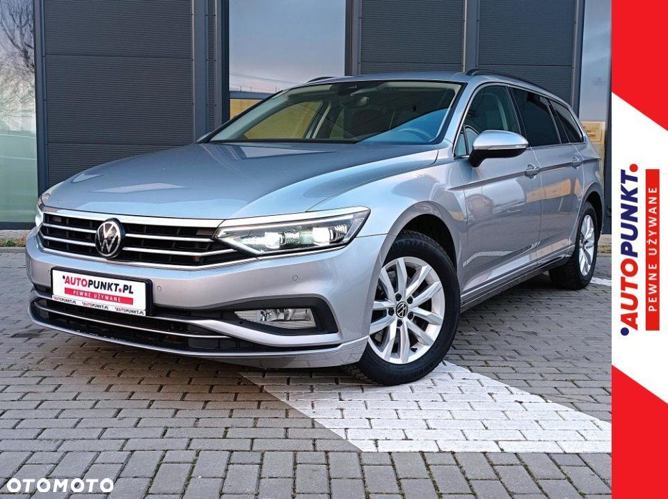 Volkswagen Passat - 1