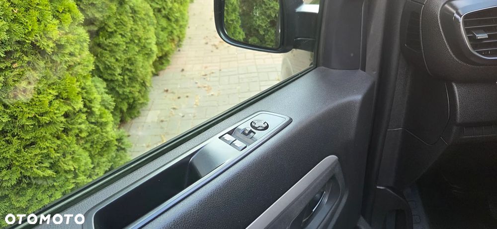 Opel VIVARO - 17