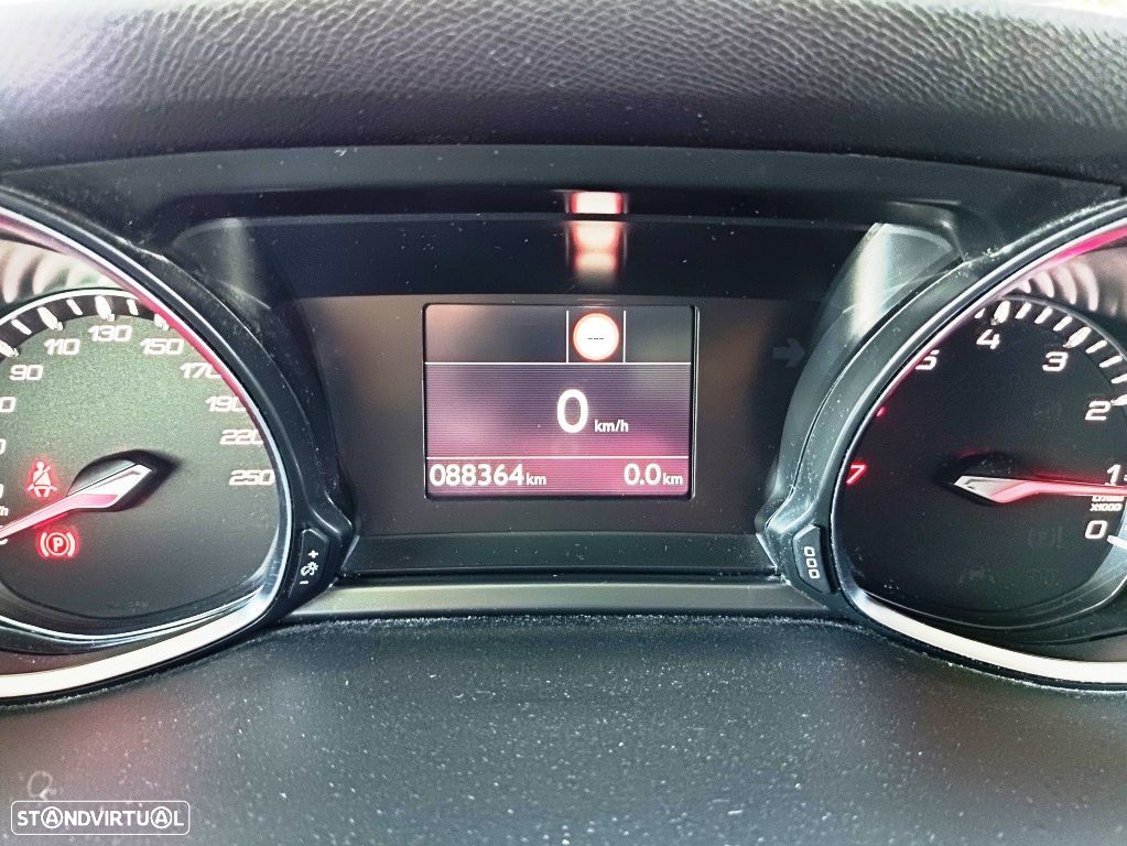 Peugeot 308 1.2 PureTech GT Line - 20