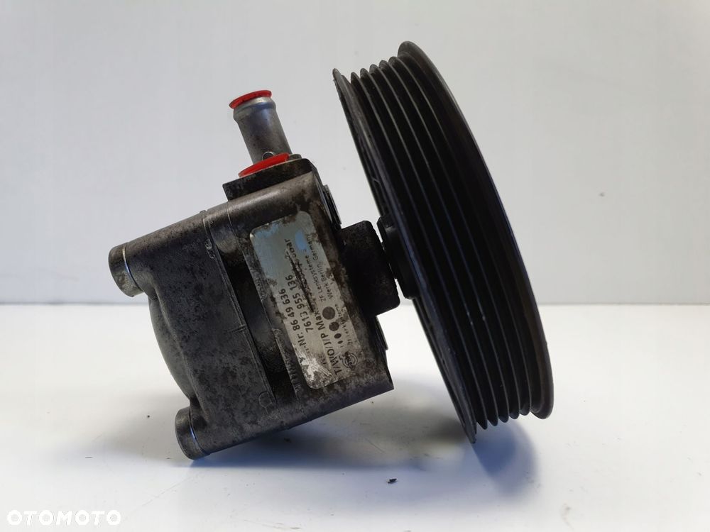 Volvo XC70 2.4 T POMPA WSPOMAGANIA 7613955136 zf - 6