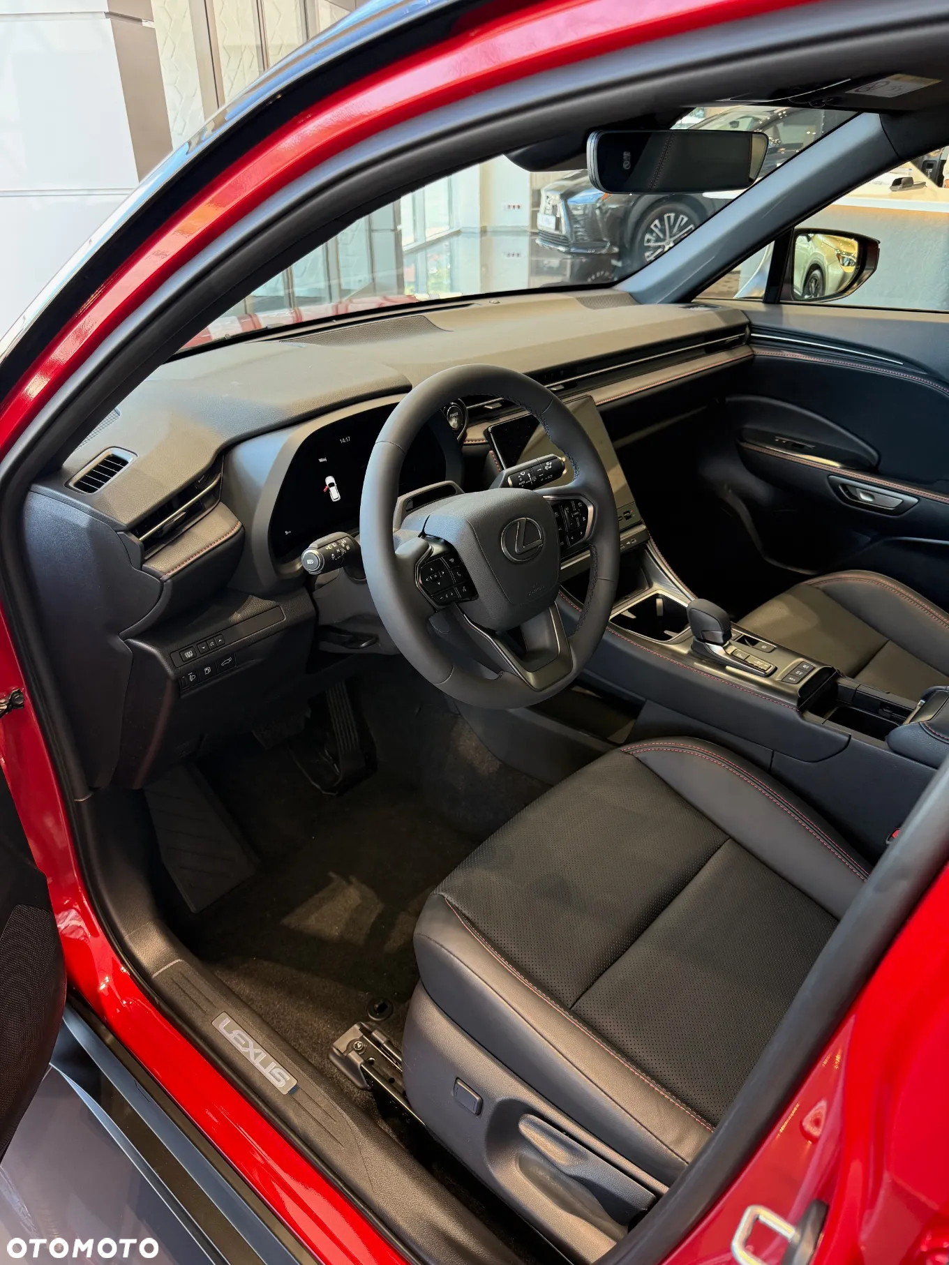 Lexus LBX 1.5 Hybrid Emotion - 6