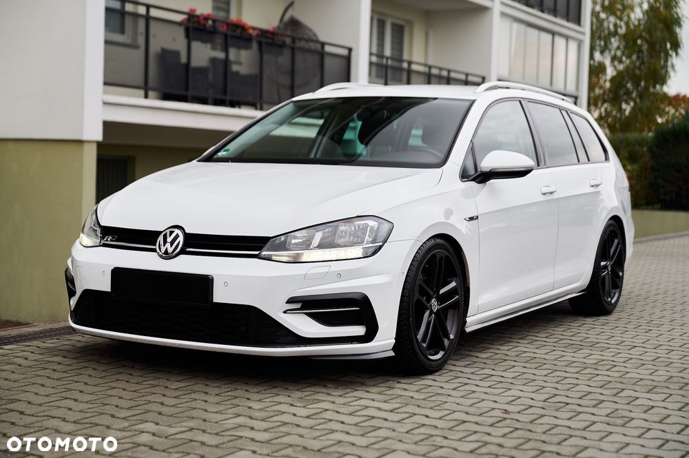 Volkswagen Golf - 6