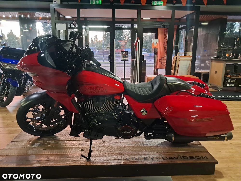 Harley-Davidson Touring Road Glide - 7