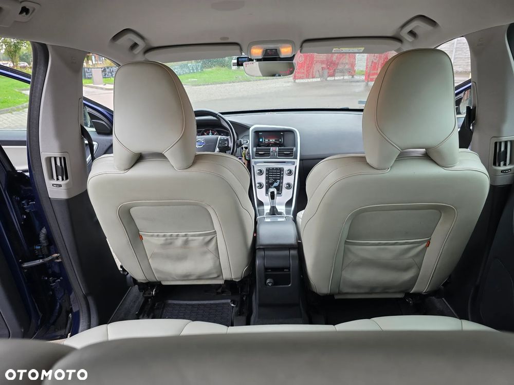 Volvo XC 60 D4 Drive-E Ocean Race - 15